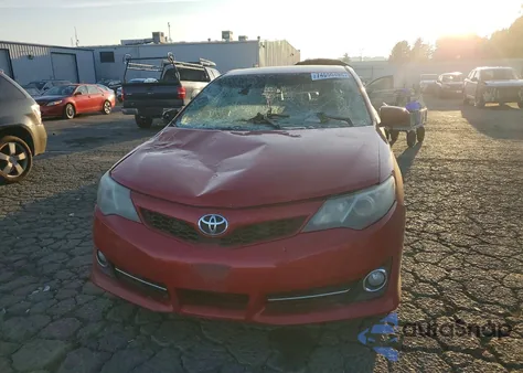 2014 Toyota Camry L z USA, uszkodzony, nr VIN 4T1BF1FK6EU861006